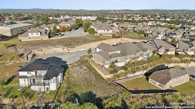 Listing photo id 9 for 21910 Big Bend