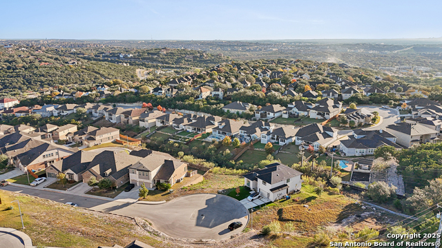 Listing photo id 3 for 21910 Big Bend