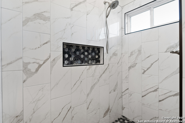 Listing photo id 18 for 59 Legend Hills Rd