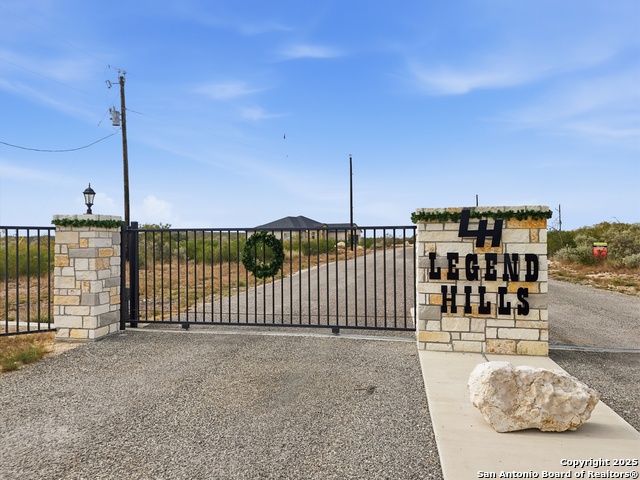 Listing photo id 32 for 59 Legend Hills Rd