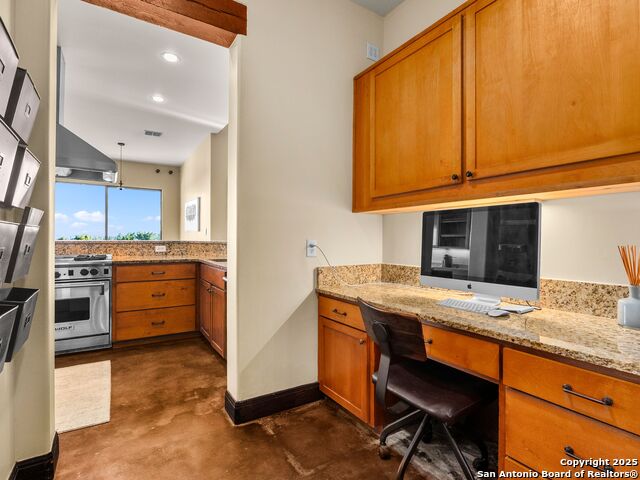 Listing photo id 14 for 16168 Revello Drive