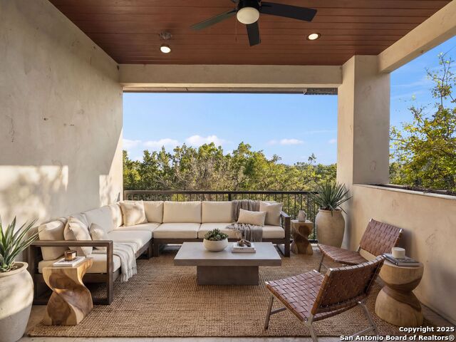 Listing photo id 21 for 16168 Revello Drive