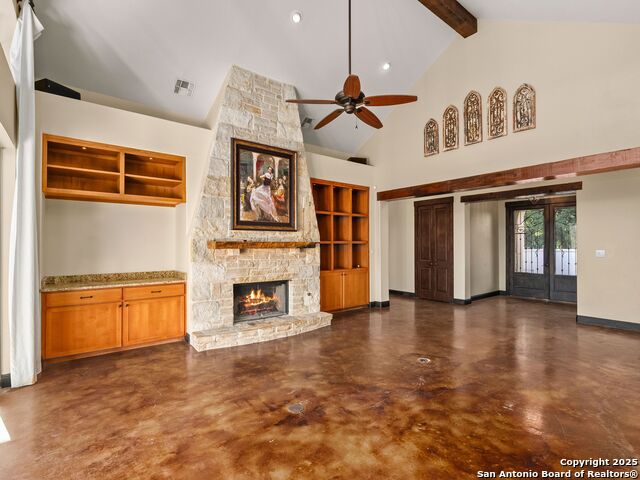 Listing photo id 7 for 16168 Revello Drive