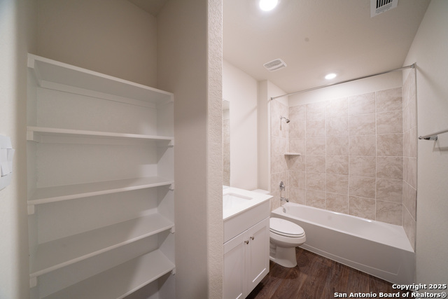 Image 16 of 28 For 13956 San Saba Falls