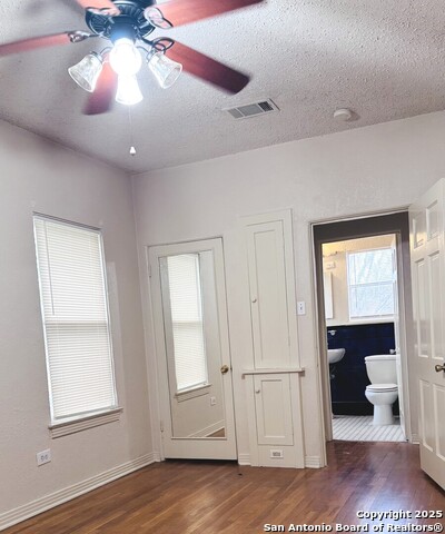 Image 11 of 16 For 409 Lynwood W 4