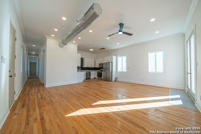 Image 10 of 48 For 118 Clark Ave