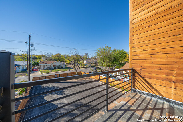 Image 13 of 48 For 118 Clark Ave