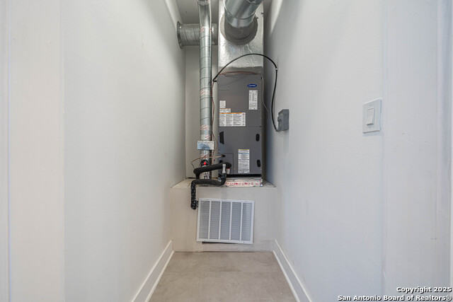 Image 15 of 48 For 118 Clark Ave