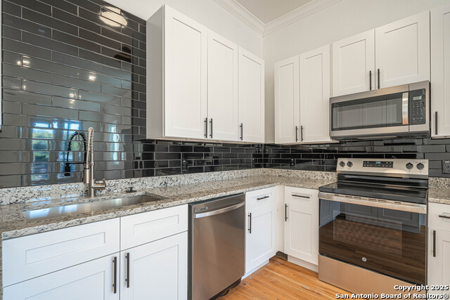 Image 24 of 48 For 118 Clark Ave