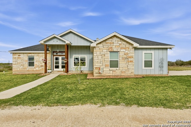 Details for 59 Greystone Hills, Uvalde, TX 78801
