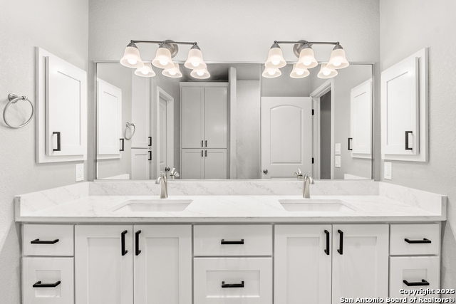 Listing photo id 19 for 59 Greystone Hills