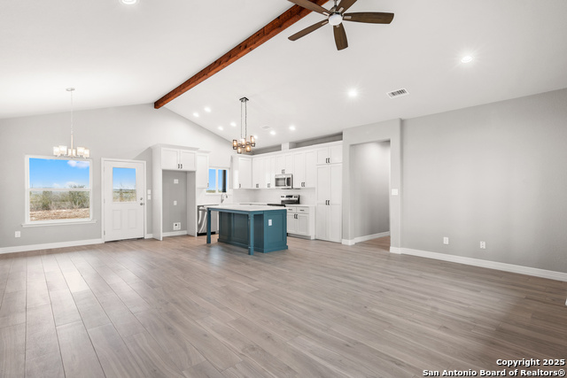 Listing photo id 6 for 59 Greystone Hills