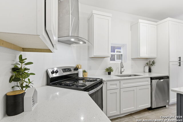 Image 4 of 23 For 214 Cooper St