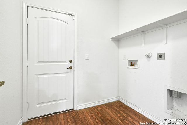 Image 17 of 33 For 1115 Galapagos