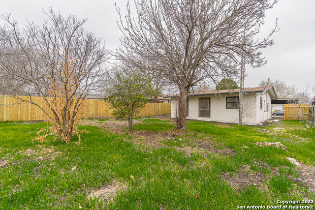 Image 20 of 20 For 6142 Lawn Valley