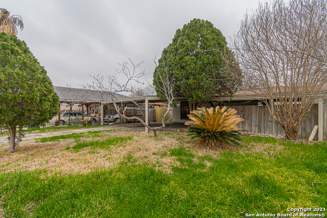 Image 3 of 20 For 6142 Lawn Valley