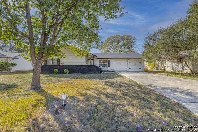 Image 5 of 17 For 3411 Vinecrest