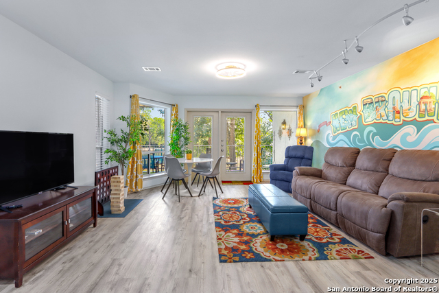 Image 6 of 27 For 730 Mather E # 101