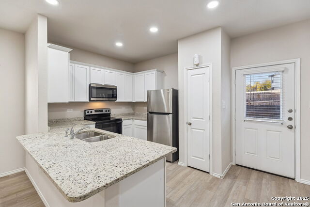 Image 9 of 20 For 7356 Misty Ridge 13