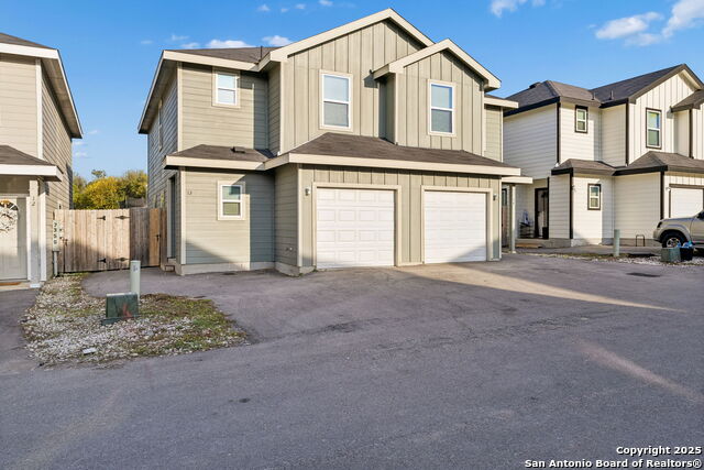 Image 3 of 19 For 7356 Misty Ridge 14