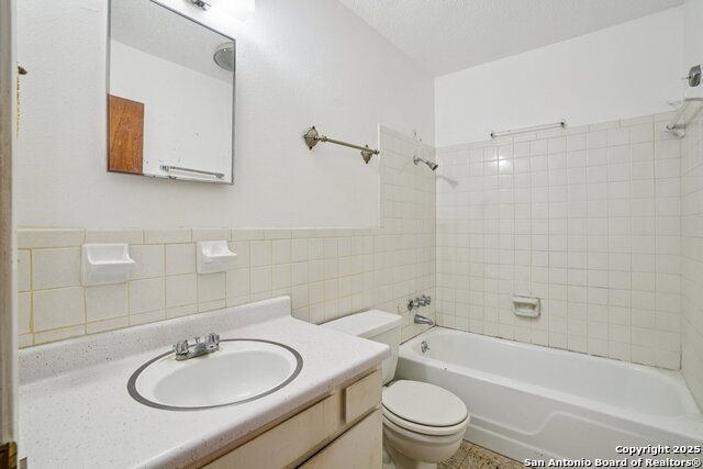 Image 15 of 50 For 3818 Sherril Brook