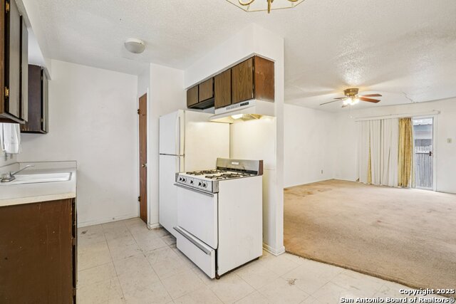 Image 27 of 50 For 3818 Sherril Brook