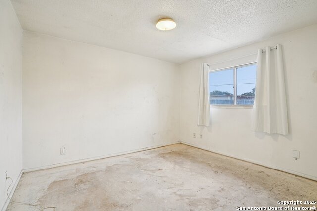 Image 45 of 50 For 3818 Sherril Brook