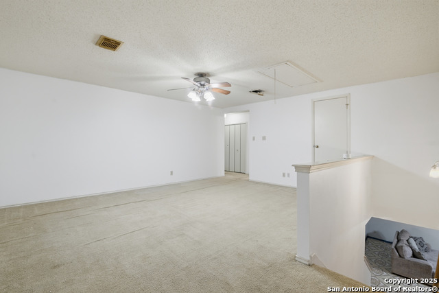 Image 18 of 29 For 17022 Irongate Rail