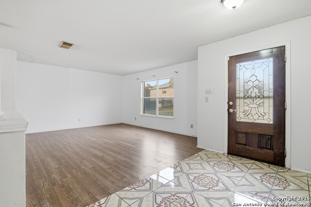 Image 4 of 29 For 17022 Irongate Rail