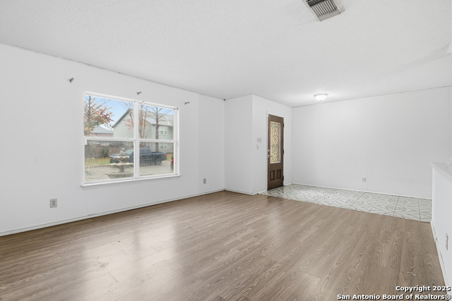 Image 5 of 29 For 17022 Irongate Rail