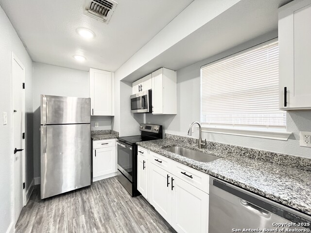 Image 10 of 25 For 7569 Windsor Oaks