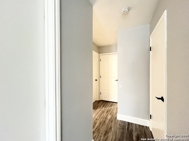 Image 13 of 25 For 7569 Windsor Oaks