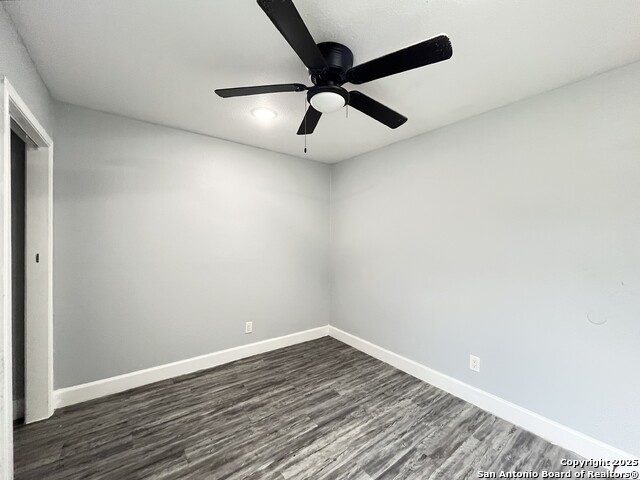 Image 18 of 25 For 7569 Windsor Oaks