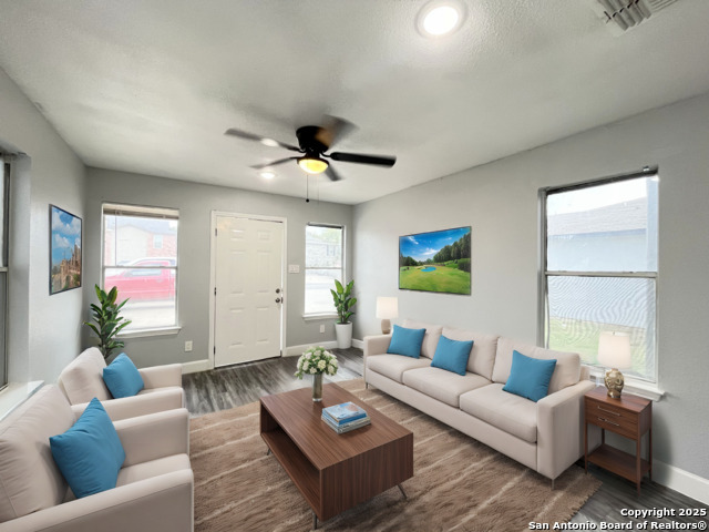 Image 2 of 25 For 7569 Windsor Oaks