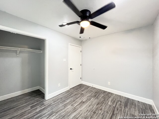 Image 20 of 25 For 7569 Windsor Oaks