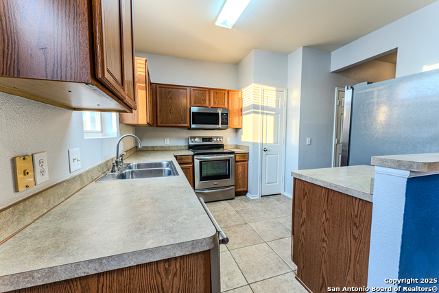 Image 9 of 21 For 10311 Lateleaf Oak