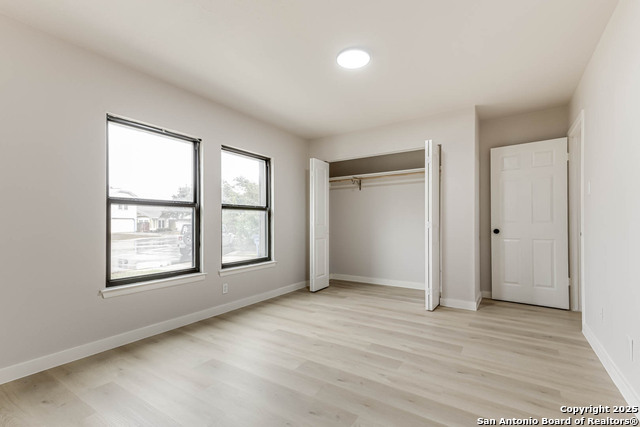 Listing photo id 23 for 6934 Country Elm