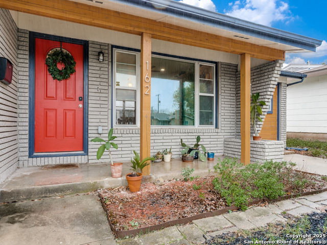 Image 3 of 25 For 162 Sullivan