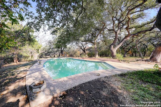 Image 39 of 43 For 14610 Cadillac