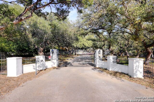 Image 43 of 43 For 14610 Cadillac