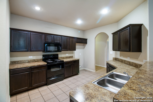 Image 5 of 16 For 8611 Spotted Owl