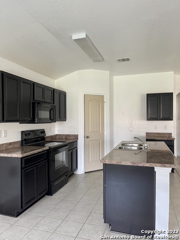 Image 9 of 18 For 1600 Nolte Farms Dr