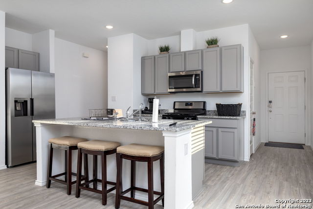 Image 2 of 11 For 5855 Hematite Rim