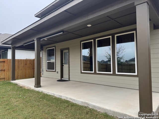 Image 16 of 17 For 9422 Van Horn