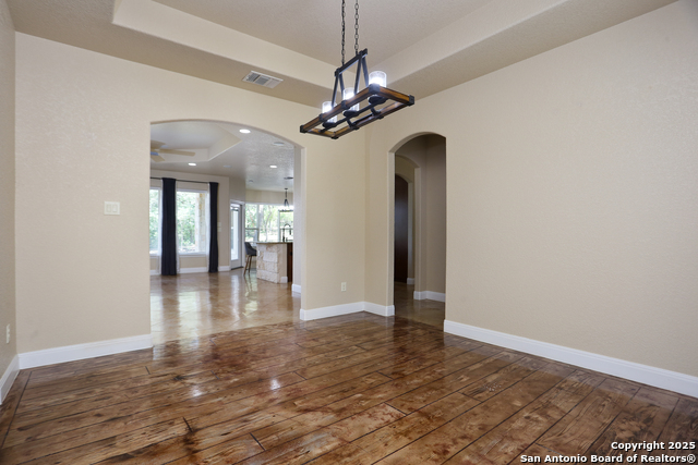 Image 12 of 41 For 12302 Calvert