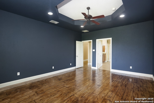 Image 17 of 41 For 12302 Calvert