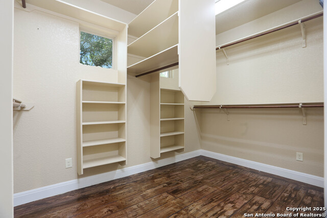 Image 21 of 41 For 12302 Calvert