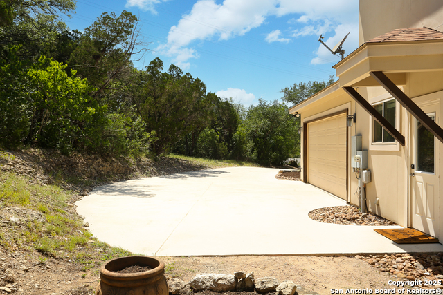 Image 36 of 41 For 12302 Calvert