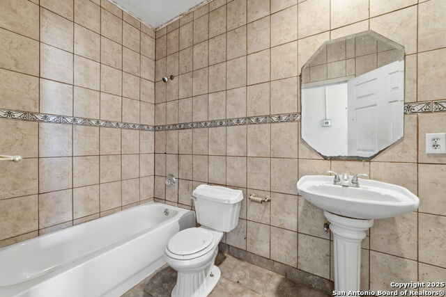 Image 10 of 18 For 113 Private Road 6744