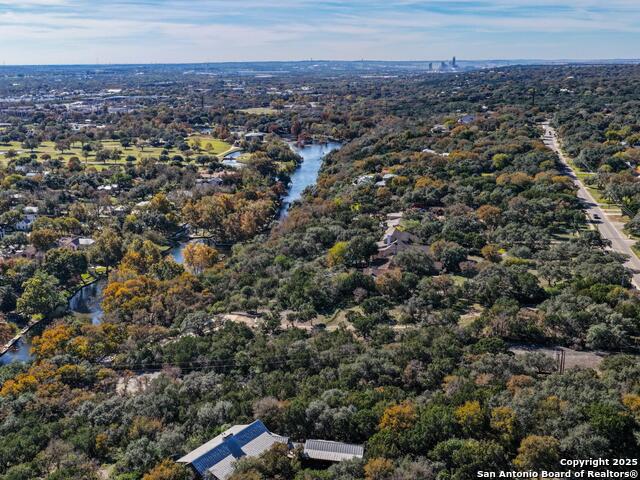 Image 11 of 25 For 476 Lakeview